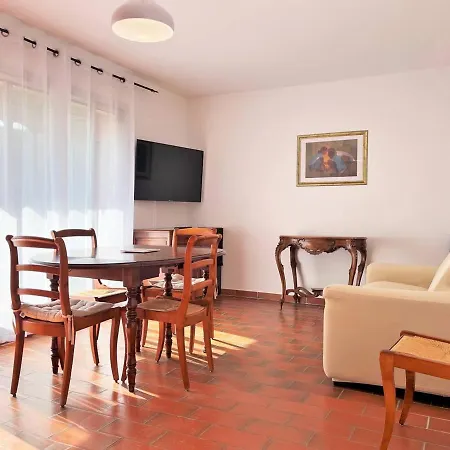 Le Lavandou, 3 Pieces, 4 Personnes - Fr-1-251-465 Apartment