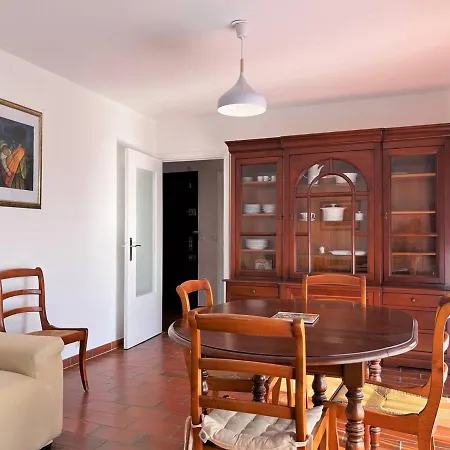 Apartment Le Lavandou, 3 Pieces, 4 Personnes - Fr-1-251-465