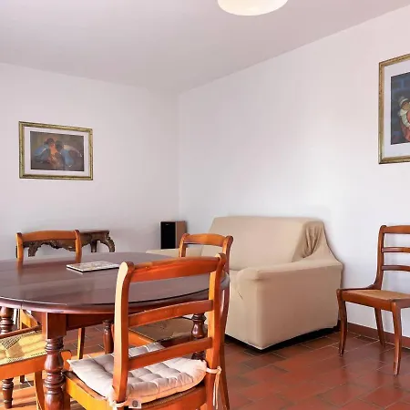 Le Lavandou, 3 Pieces, 4 Personnes - Fr-1-251-465 Apartment